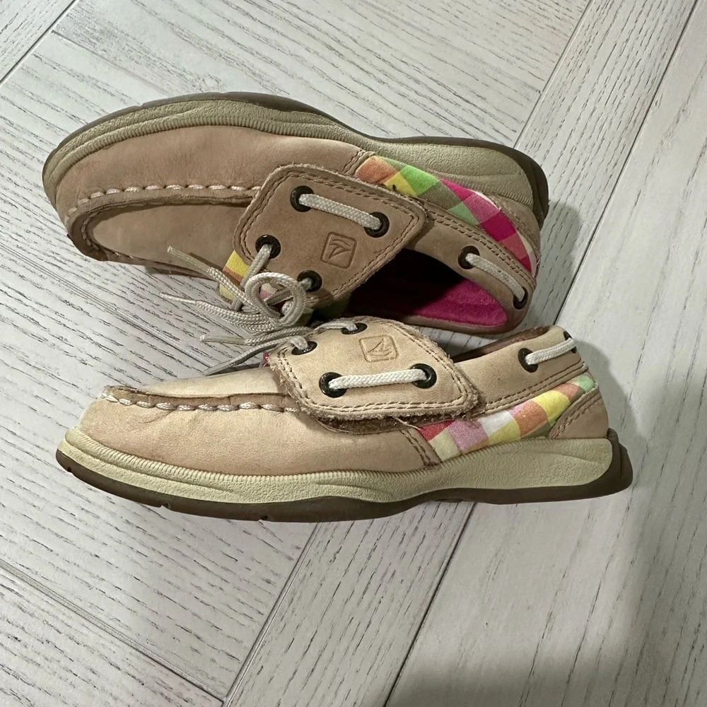Sperry Tan and Red Moccasins with Classic Style